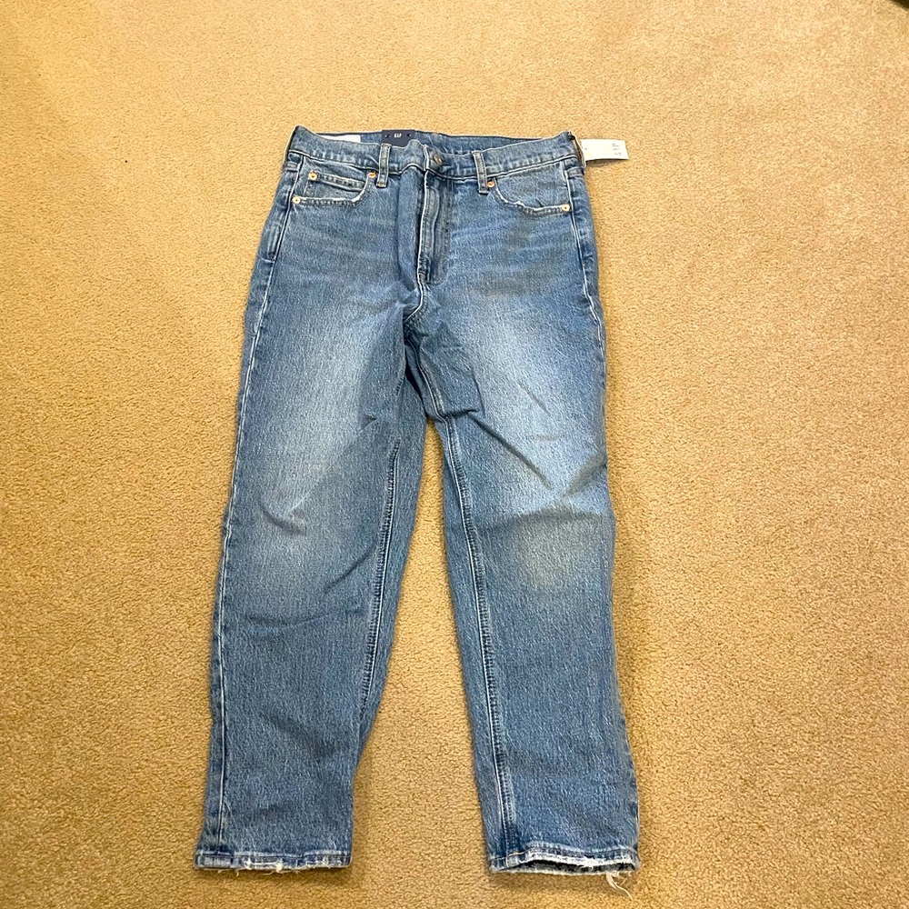 NWT! Gap high rise mom jean
